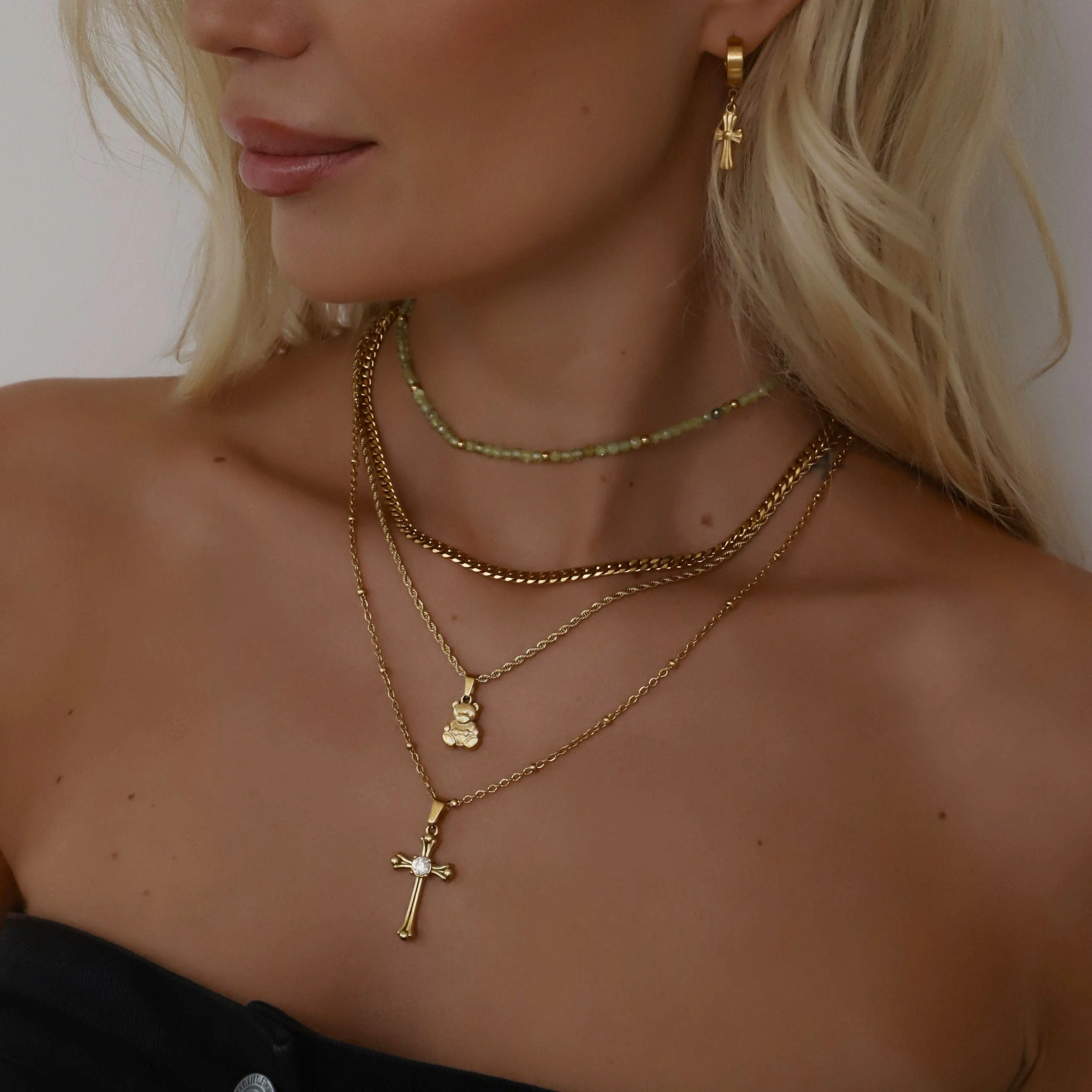 Antonella Cross Necklace - Image 4