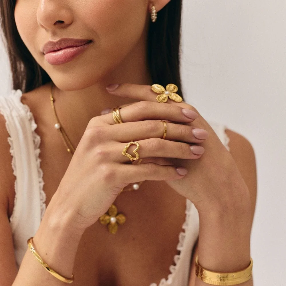 Aurelie Flower Pearl Ring - Image 6