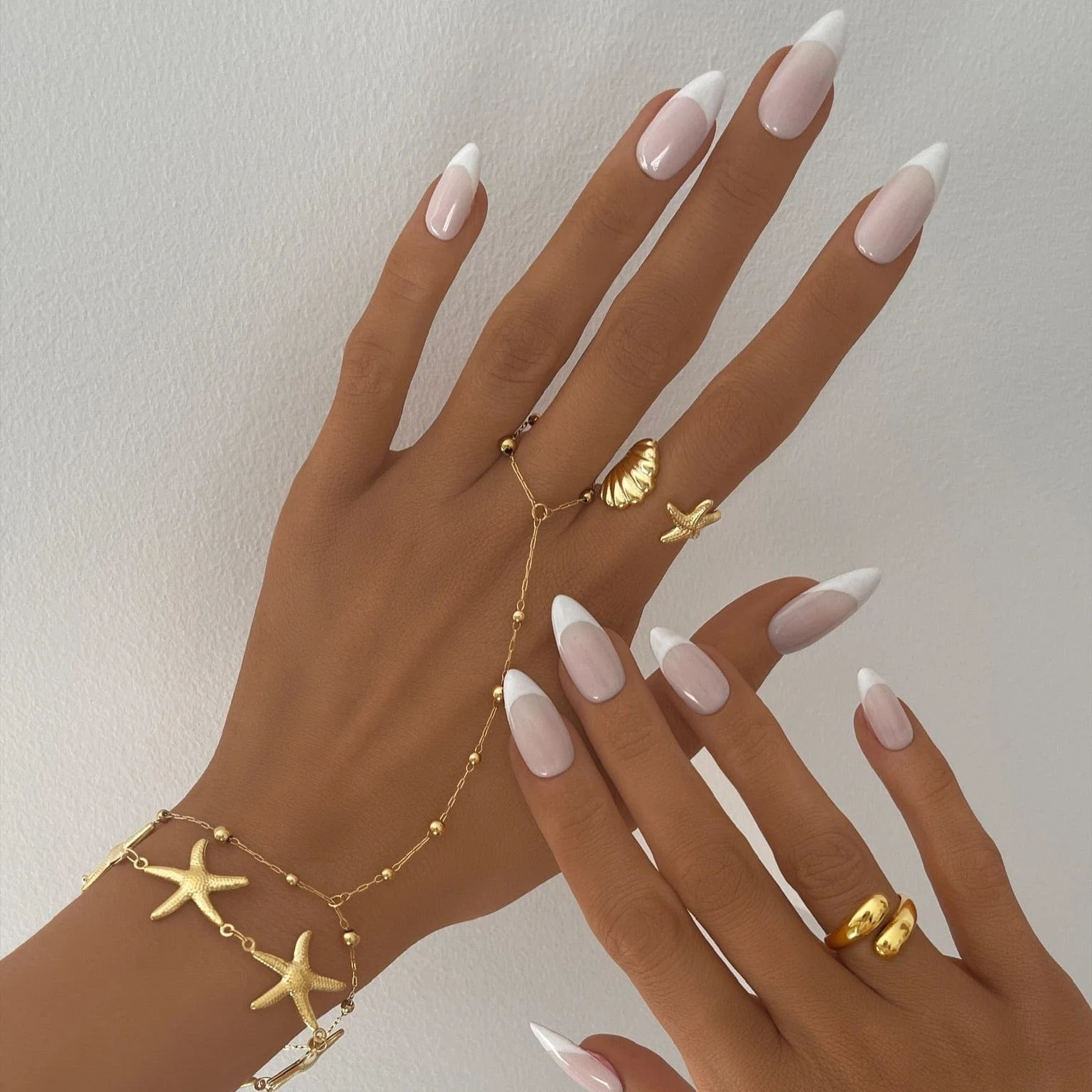 Bailey Hand Chain Bracelet - Image 3