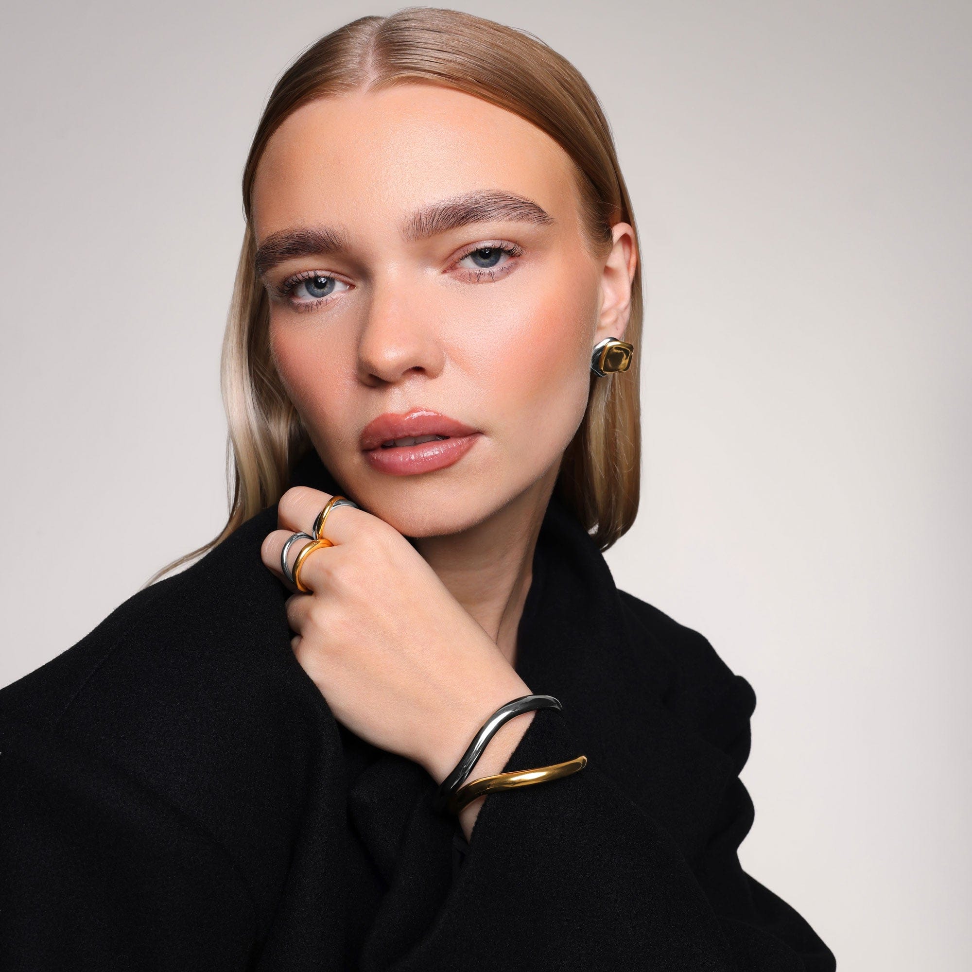 Billy Stud Earrings - Image 4