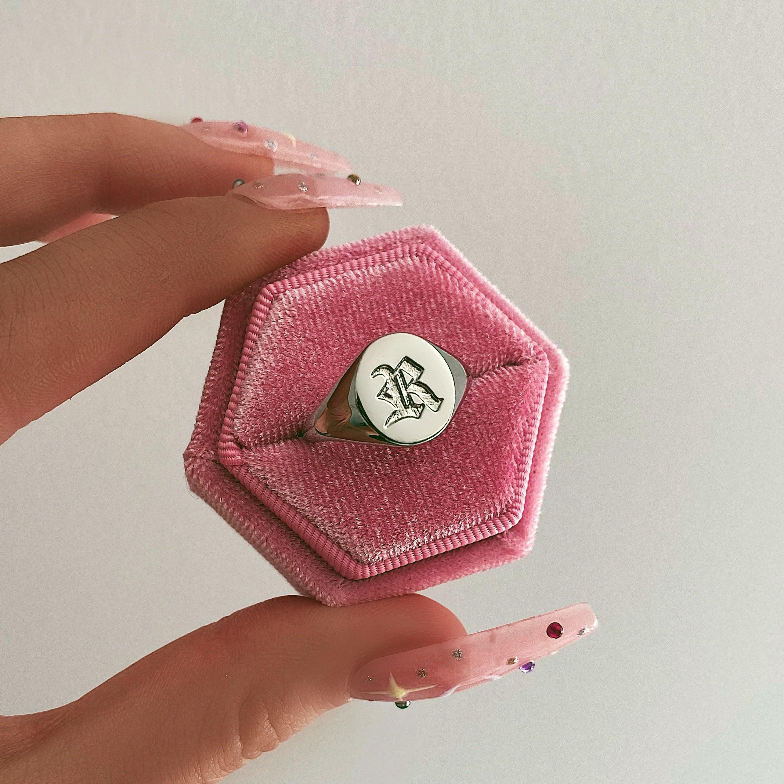 Bohomoon Velvet Single Ring Box - Image 4