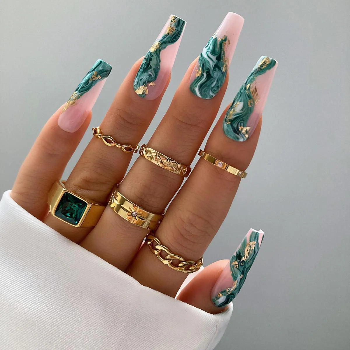 Daphne Star Ring - Image 5
