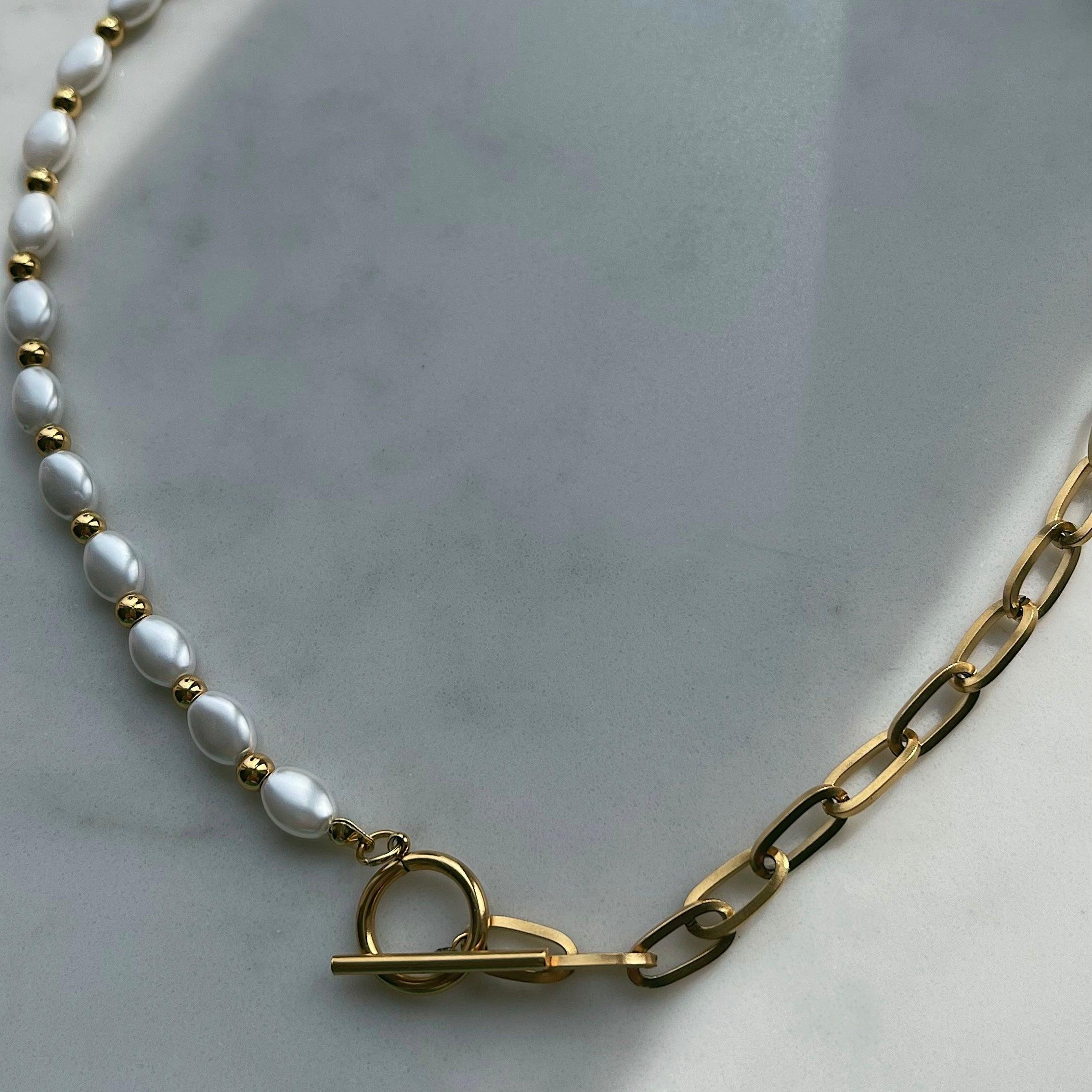 Essence Pearl TBar Necklace - Image 6