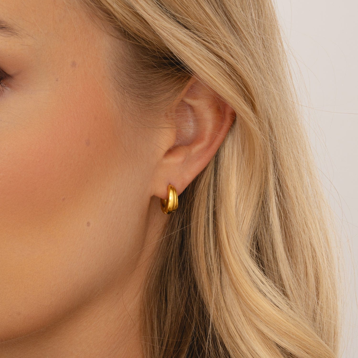 Jacy Hoop Earrings - Image 2