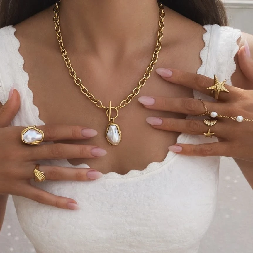 Laurel Pearl TBar Necklace - Image 2