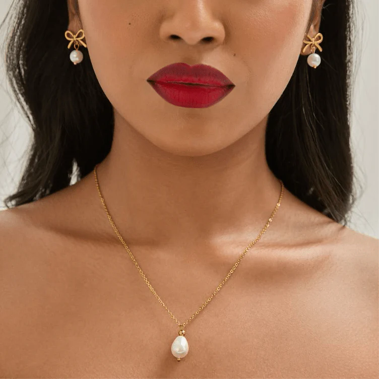 Pearl Drop Necklace - Image 3
