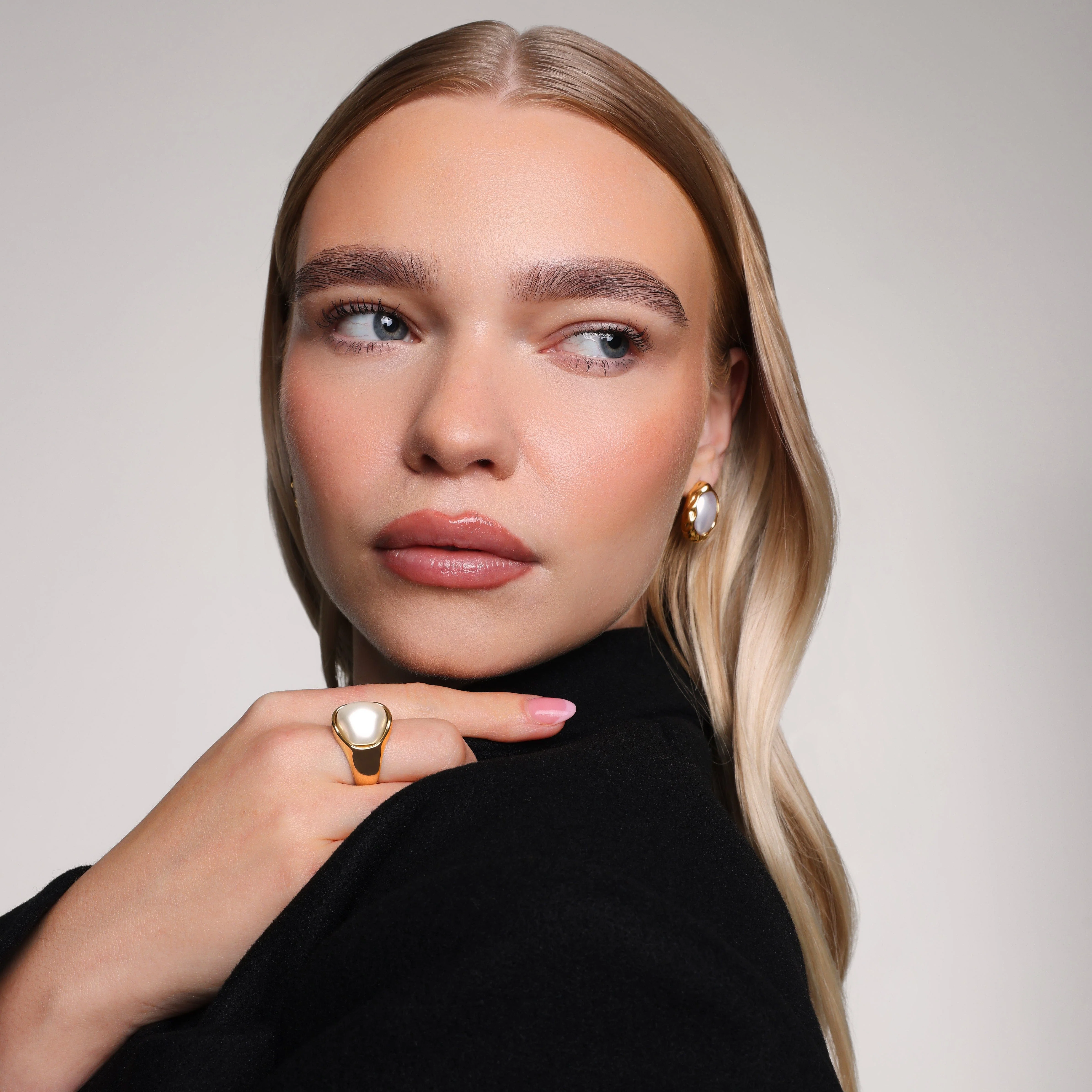 Soho Pearl Ring - Image 4