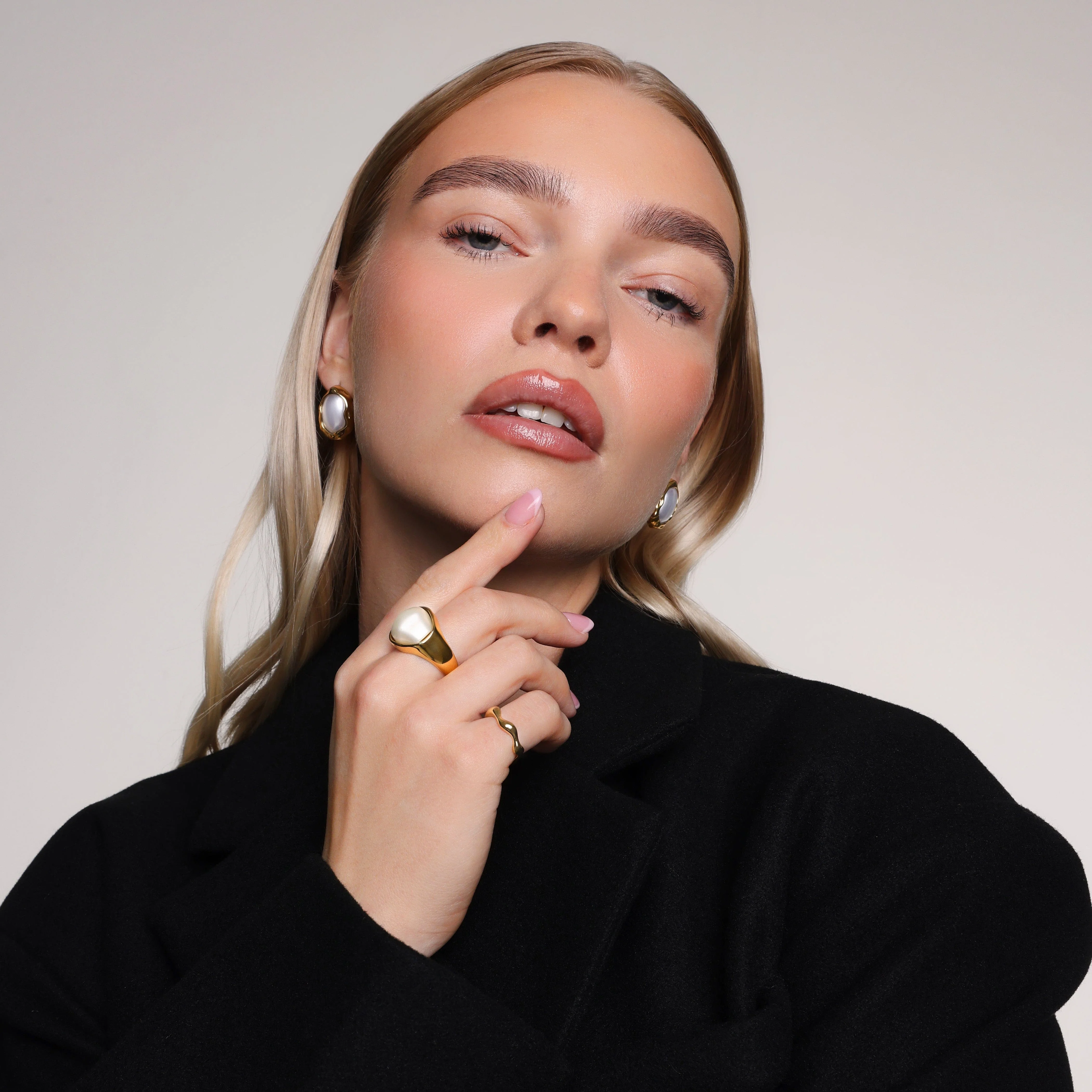 Soho Pearl Ring - Image 5