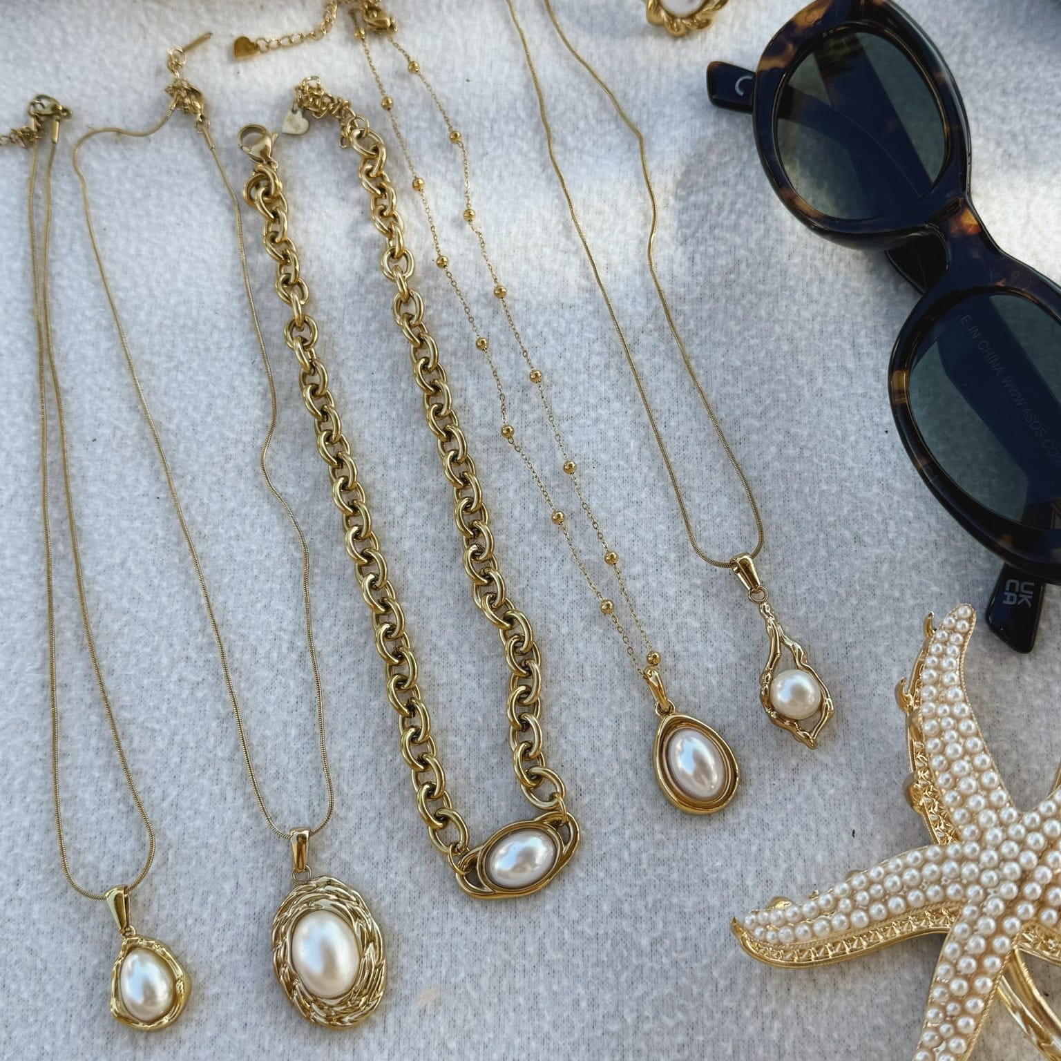 Sunflare Pearl Necklace - Image 3