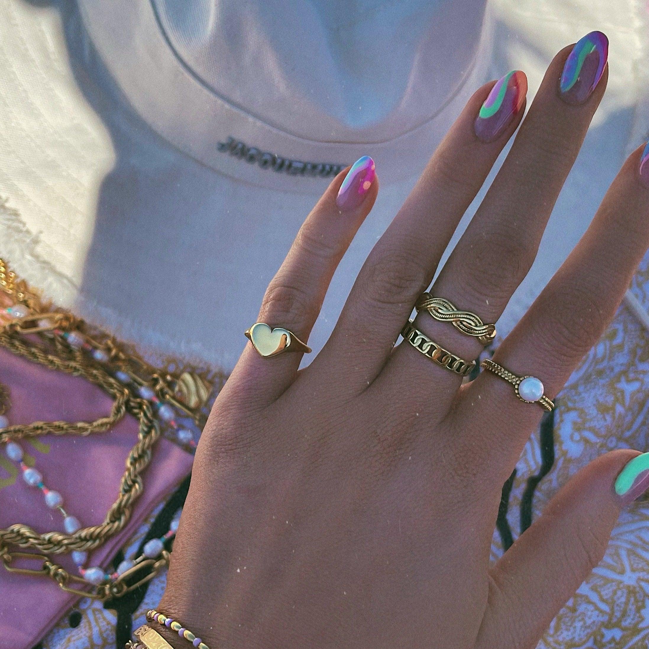 Te Amo Signet Ring - Image 11